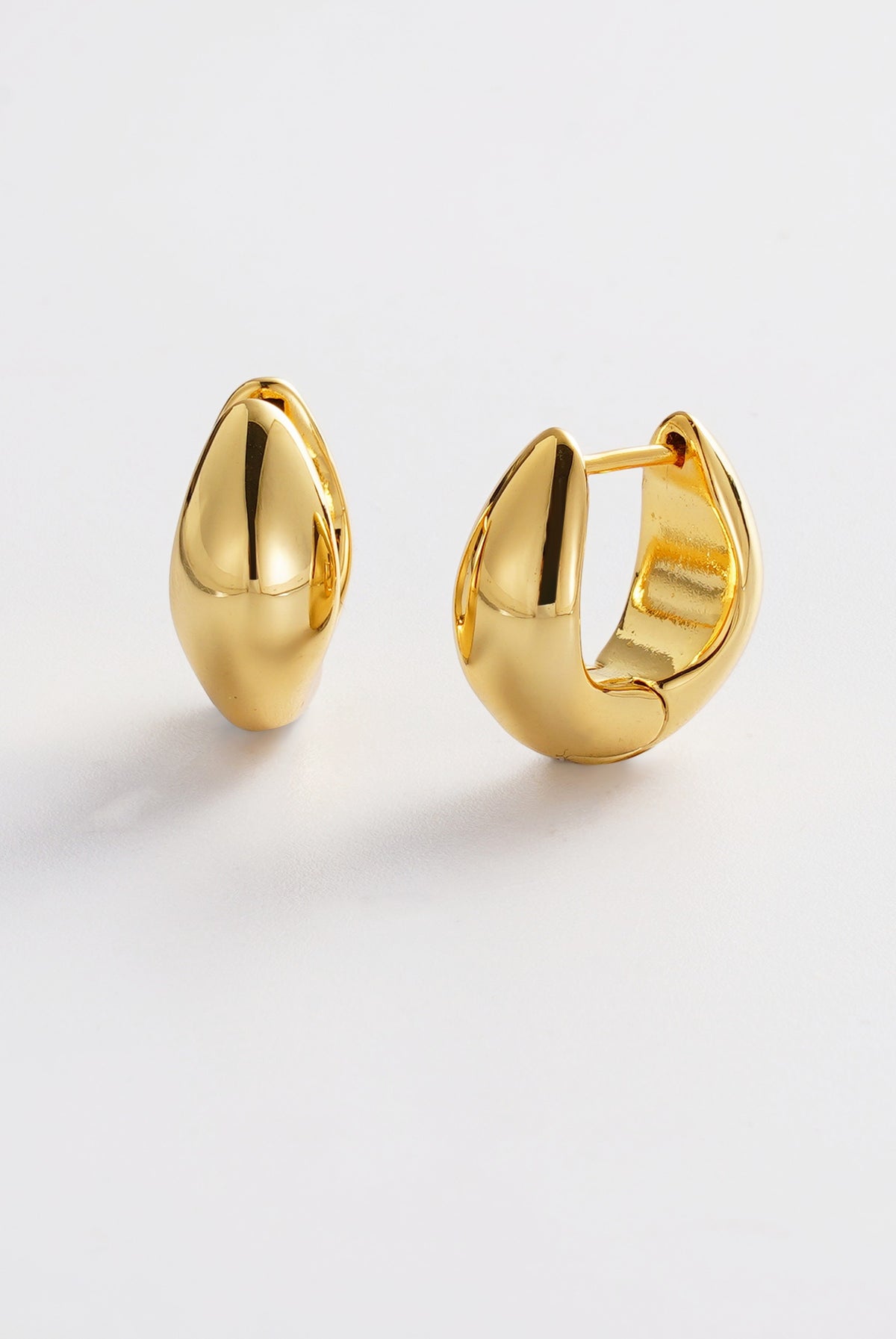 Margot Hoop Gold