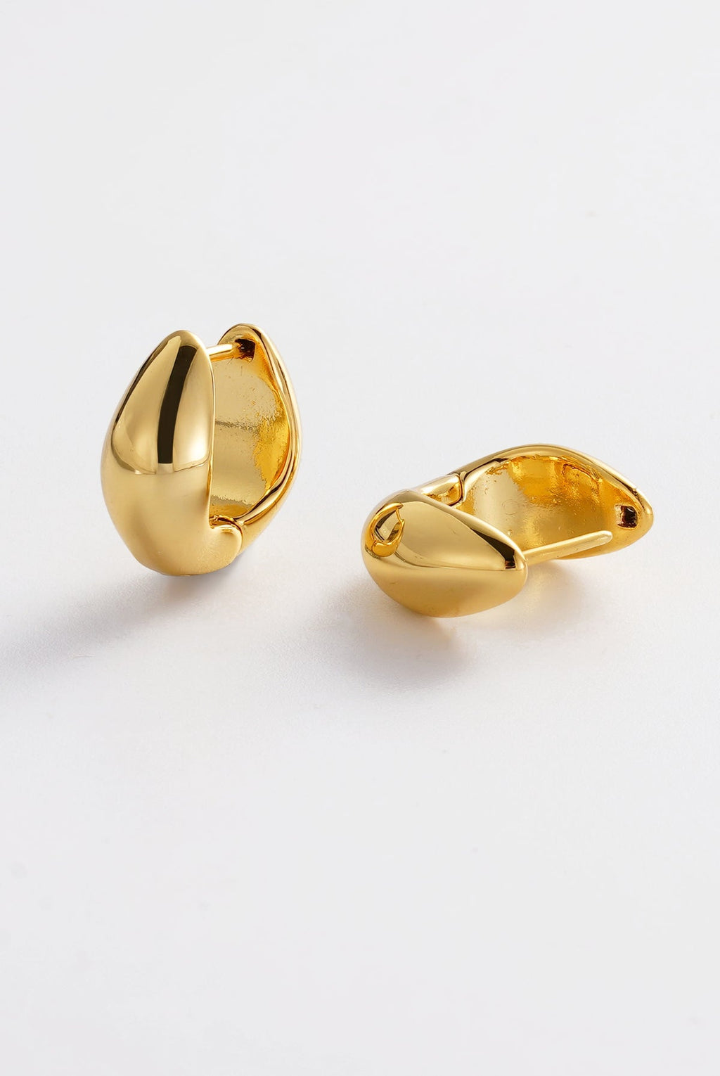 Margot Hoop Gold