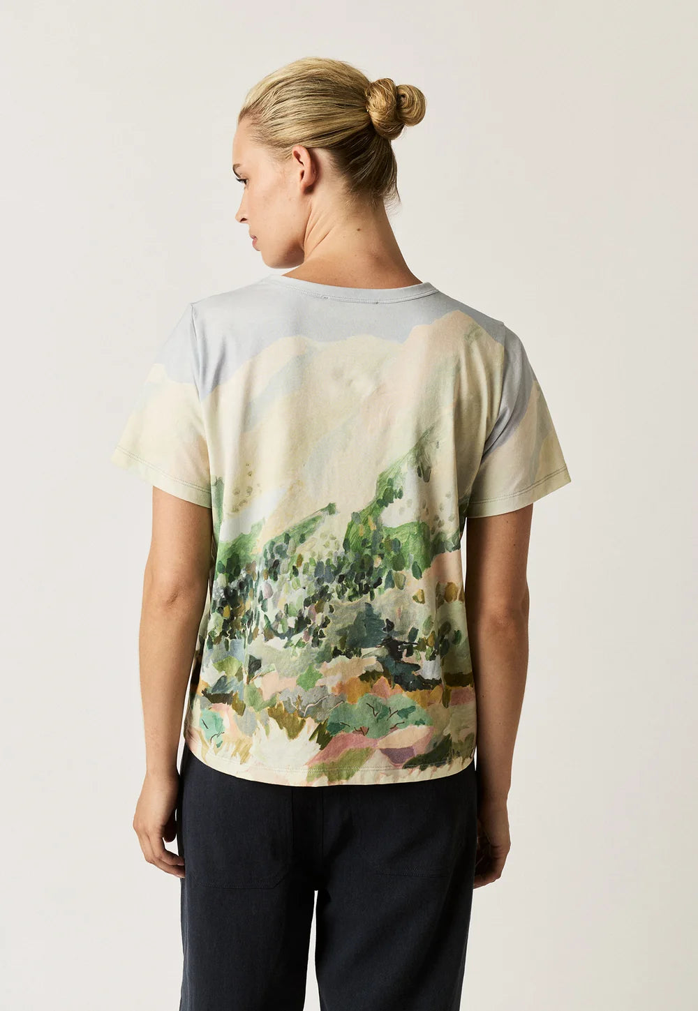 Apollo Tee Mountain Peak